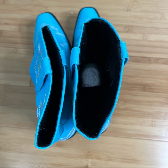 Blue and White Western Embroidered Cowboy Boots - Women - Size 42 - Picture 12 of 12